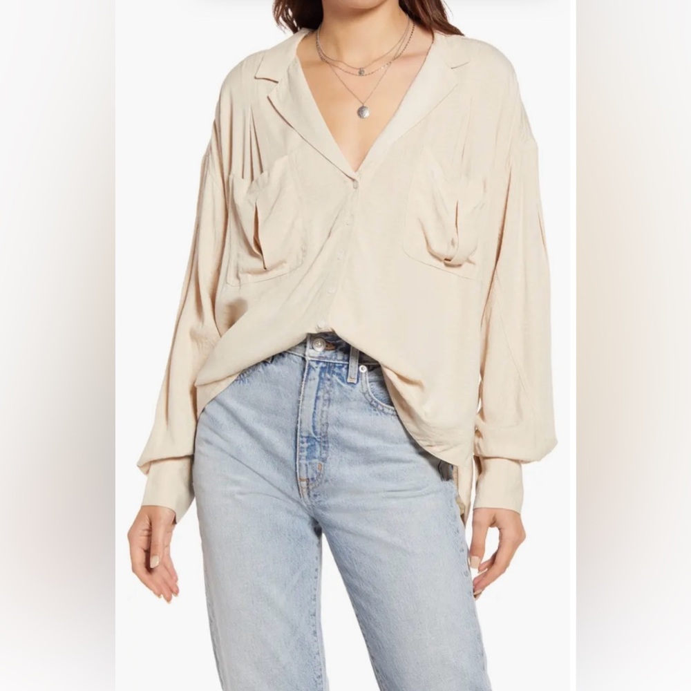 EUC Free People Erin's Jacquard Oversize Button
Front Top in Tea Medium Viscose